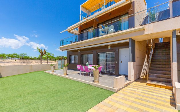 Resale - Apartment / flat - Pilar de la Horadada - Torre de la Horadada