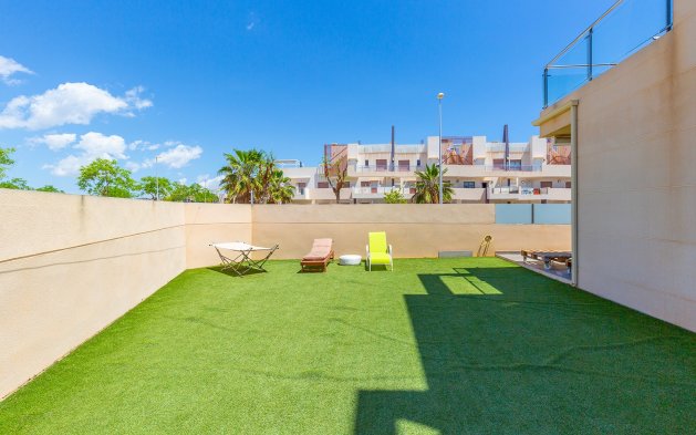 Resale - Apartment / flat - Pilar de la Horadada - Torre de la Horadada