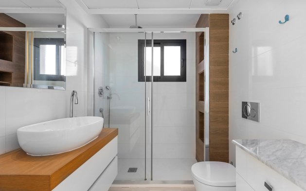 Resale - Villa - Orihuela Costa - La Zenia