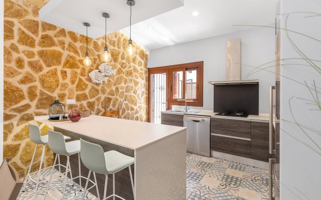 Resale - Villa - Orihuela Costa - Punta Prima