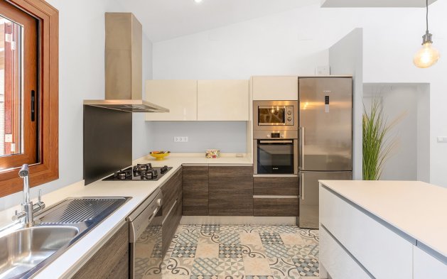 Resale - Villa - Orihuela Costa - Punta Prima