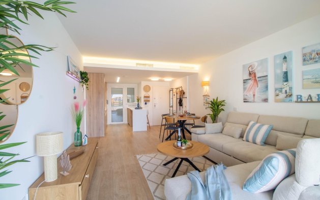 Resale - Apartment / flat - Torrevieja - Punta Prima