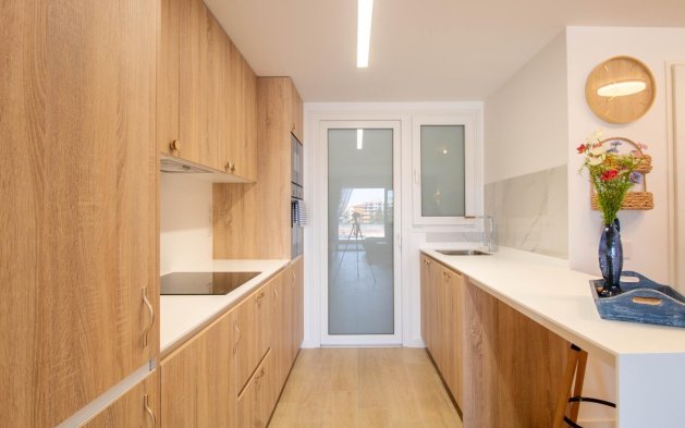 Resale - Apartment / flat - Torrevieja - Punta Prima