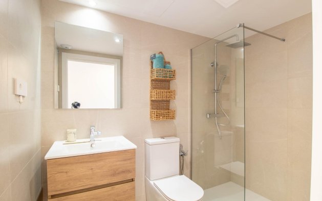 Resale - Apartment / flat - Torrevieja - Punta Prima