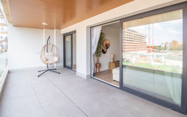 Resale - Apartment / flat - Torrevieja - Punta Prima