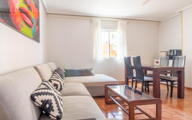 Resale - Apartment / flat - Torrevieja - Centro
