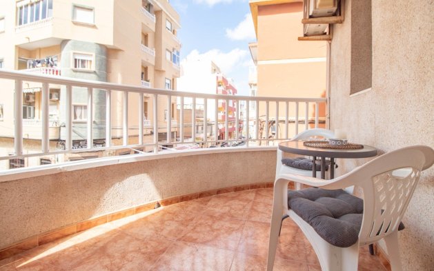 Resale - Apartment / flat - Torrevieja - Centro
