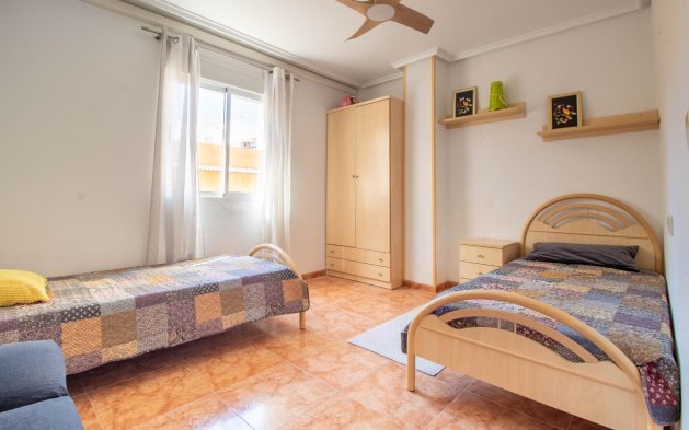 Resale - Apartment / flat - Torrevieja - Centro