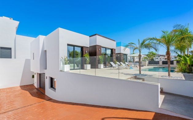 Resale - Villa - El Campello - El Amerador