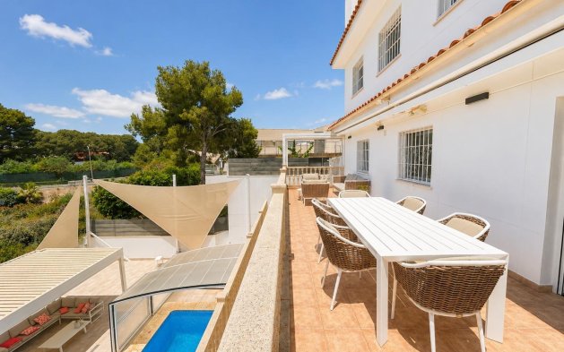 Resale - Villa - Orihuela Costa - Campoamor