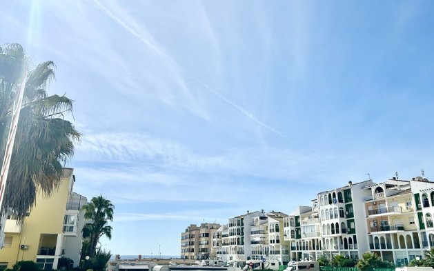 Reventa - Apartamento / piso - Torrevieja