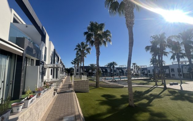 Resale - Apartment / flat - Orihuela Costa - La Zenia