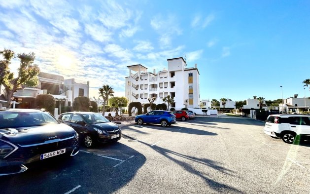 Odsprzedaż - Mieszkanie w bloku - Orihuela Costa - Villamartín