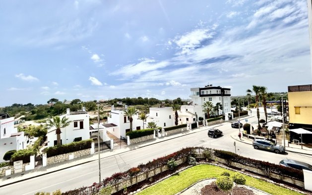 Odsprzedaż - Mieszkanie w bloku - Orihuela Costa - Villamartín
