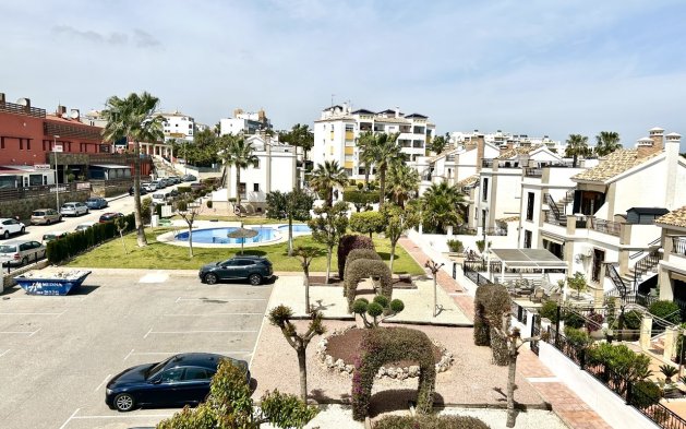 Odsprzedaż - Mieszkanie w bloku - Orihuela Costa - Villamartín