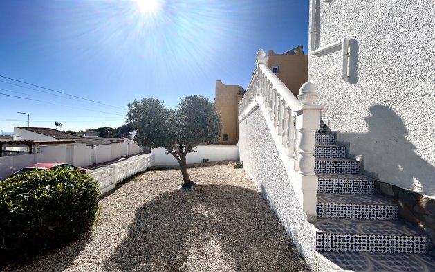 Videresalg - Villa - Orihuela Costa - Villamartín