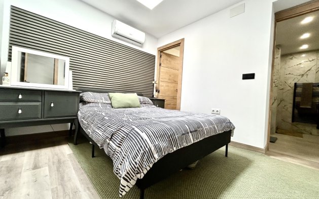 Reventa - Duplex - San Miguel de Salinas