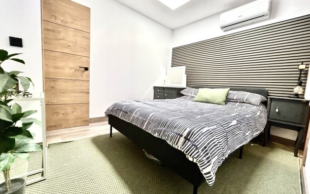 Reventa - Duplex - San Miguel de Salinas