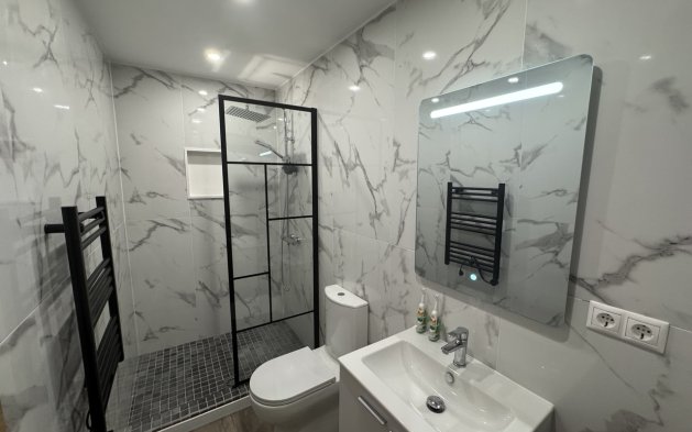 Reventa - Duplex - San Miguel de Salinas