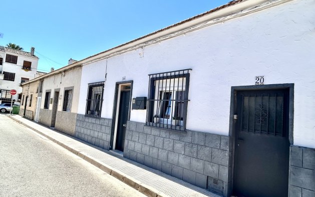 Reventa - Duplex - San Miguel de Salinas