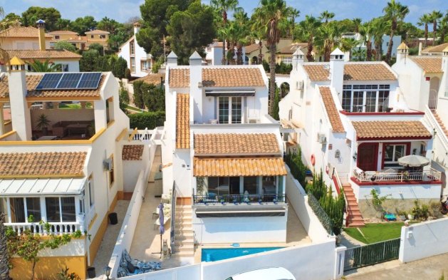 Perpardavimas - Vila - Orihuela Costa - Villamartín