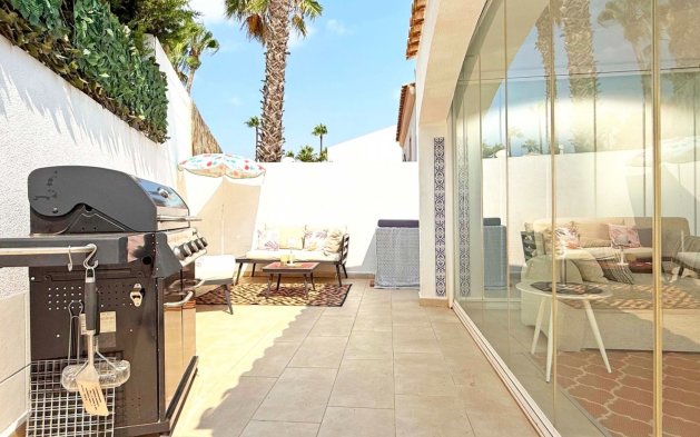 Perpardavimas - Vila - Orihuela Costa - Villamartín