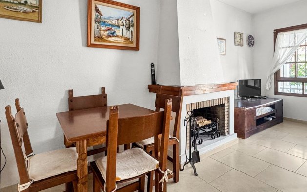 Perpardavimas - Bungalow - Torrevieja - Nueva Torrevieja - Aguas Nuevas