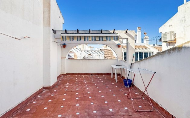 Perpardavimas - Bungalow - Torrevieja - Nueva Torrevieja - Aguas Nuevas