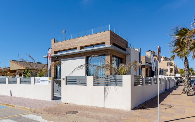 Obra nueva - detached - La Mata