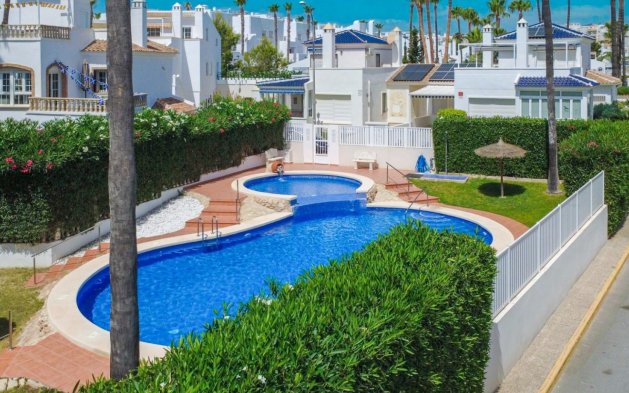 Perpardavimas - Dvipusis - Orihuela Costa - La Rioja