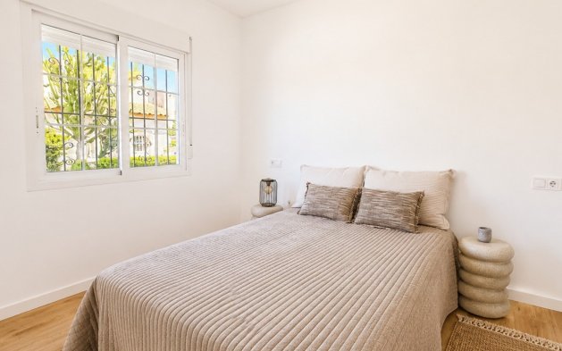 Perpardavimas - Dvipusis - Orihuela Costa - Los Balcones - Los Altos