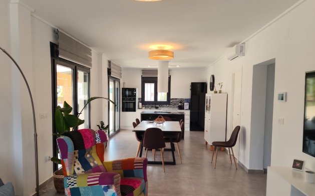 Revente - Villa - Los Montesinos