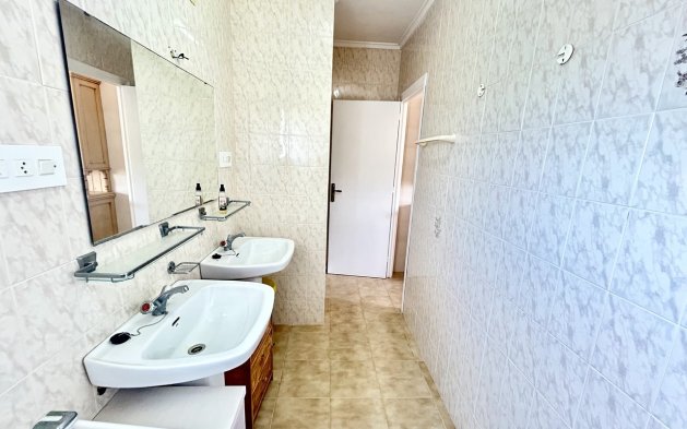 Revente - Villa - Los Montesinos