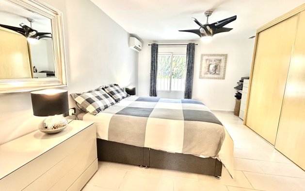 Resale - Villa - Catral