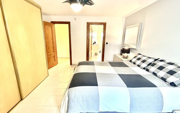Resale - Villa - Catral