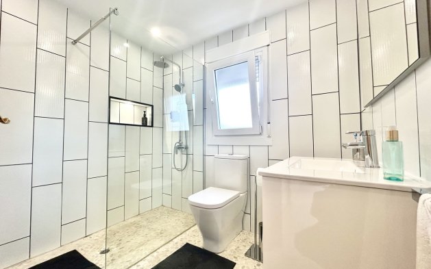 Resale - Villa - Catral