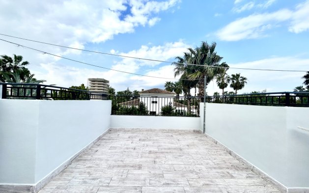 Resale - Villa - Catral