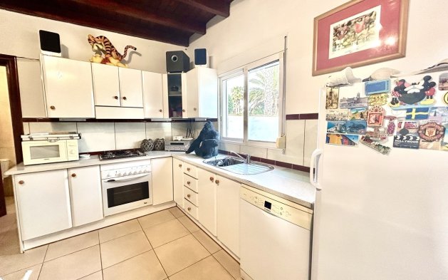 Resale - Villa - Catral