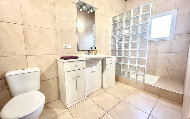 Resale - Villa - Catral