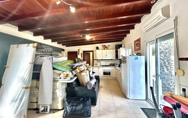 Resale - Villa - Catral