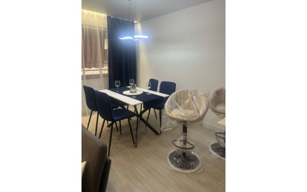 Begagnad - Lägenhet / lägenhet - Torrevieja