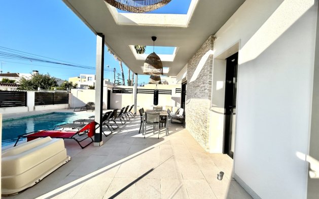 Perpardavimas - Vila - Torrevieja - Los Balcones - Los Altos