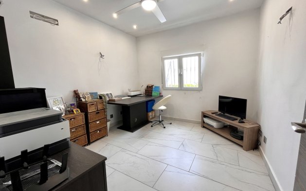Reventa - Villa - San Miguel de Salinas