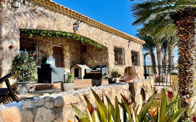 Resale - Villa - Fortuna