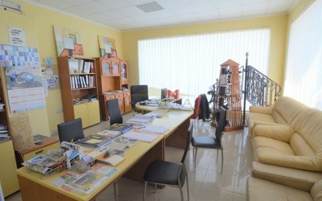 Resale - Local comercial - San Miguel de Salinas
