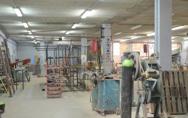 Resale - Local comercial - San Miguel de Salinas