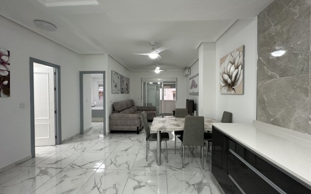Resale - Apartment / flat - Torrevieja