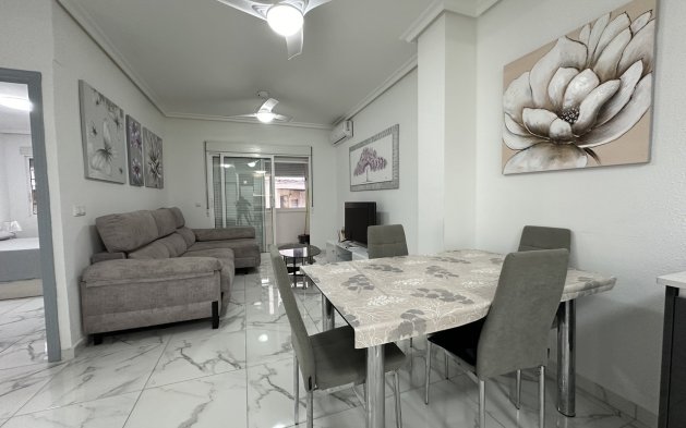 Resale - Apartment / flat - Torrevieja