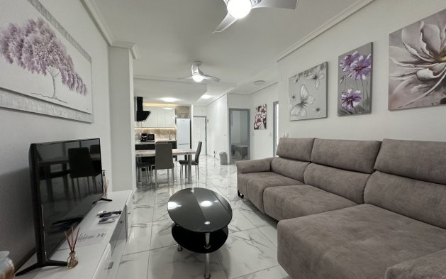 Resale - Apartment / flat - Torrevieja