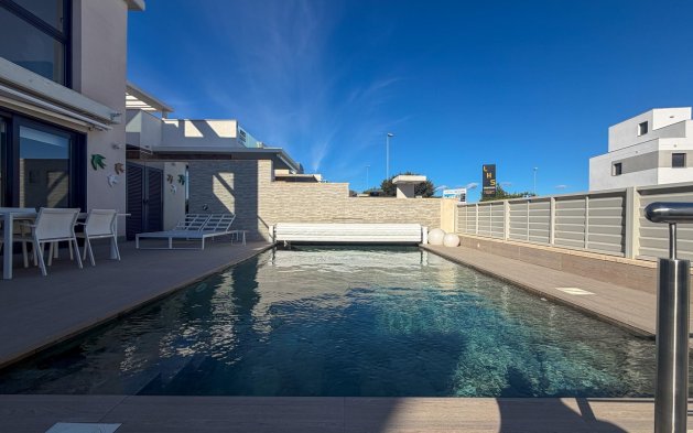 Begagnad - Villa - San Miguel de Salinas - Bellavista
